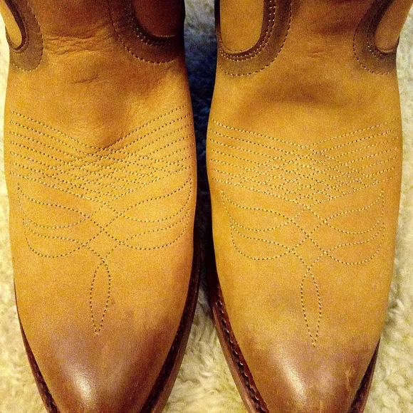 Frye Billy Boots 7--FINAL PRICE - Picture 3 of 12